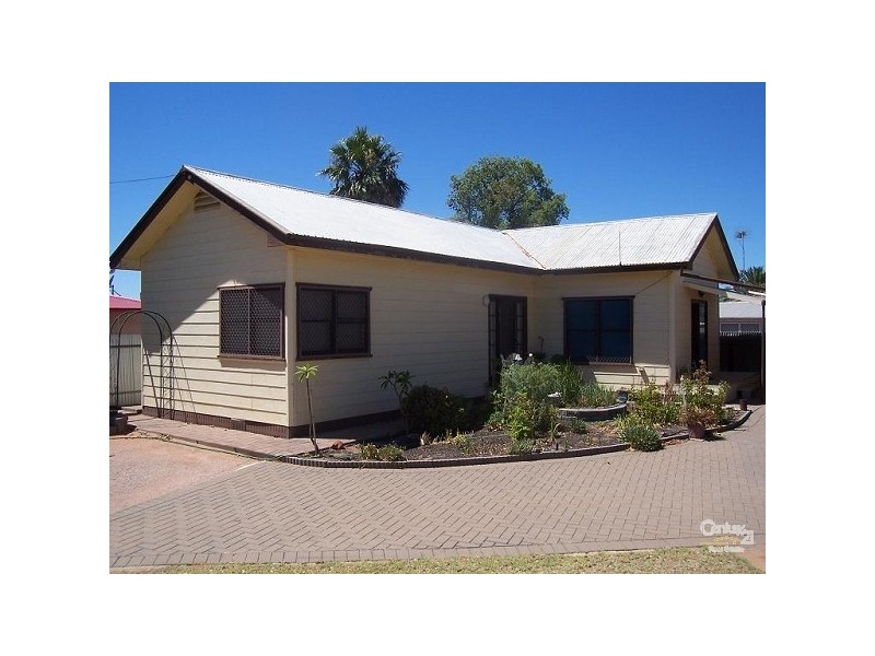 4 HERBERT STREET, Stirling North SA 5710