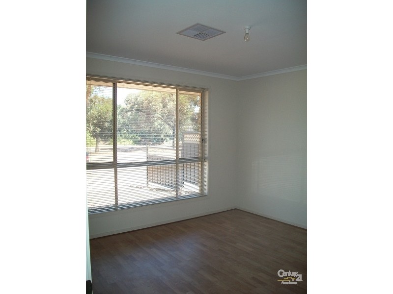 16 RICHARDSON CRESCENT, Port Augusta West SA 5700