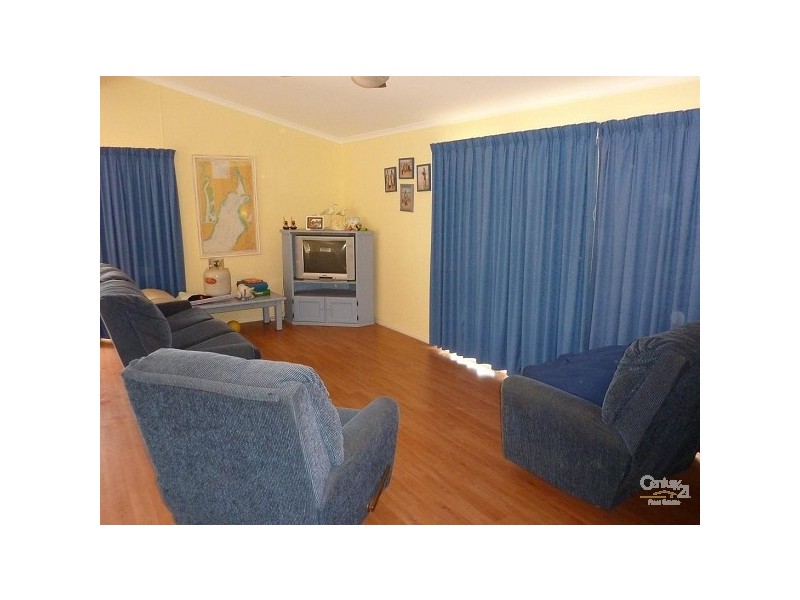 4 POOL CRESCENT, Miranda SA 5700