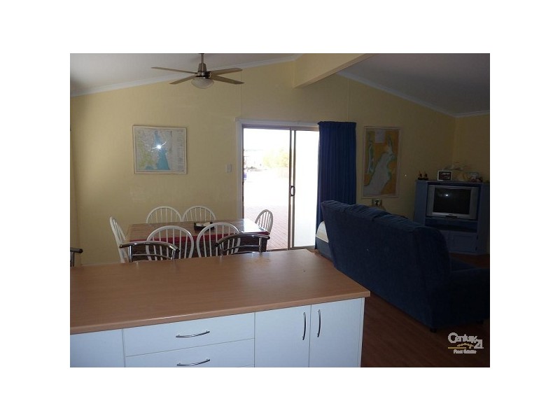 4 POOL CRESCENT, Miranda SA 5700