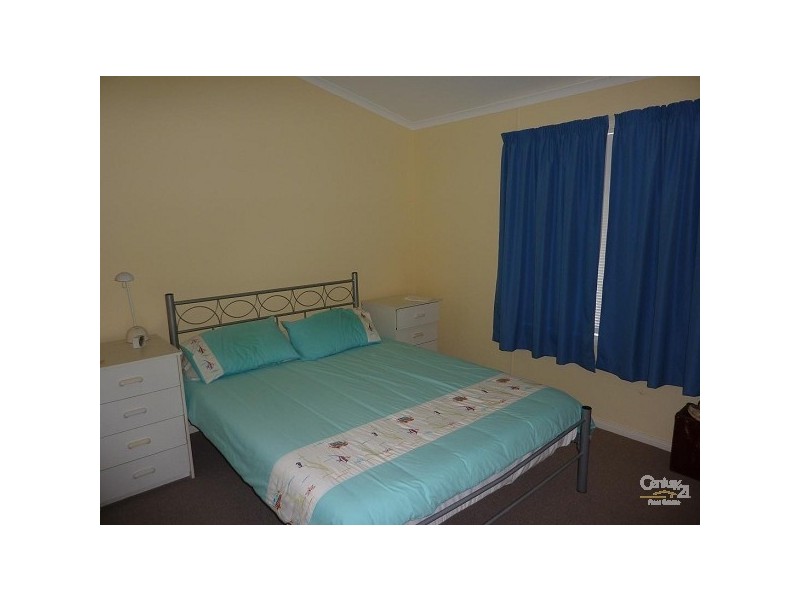 4 POOL CRESCENT, Miranda SA 5700