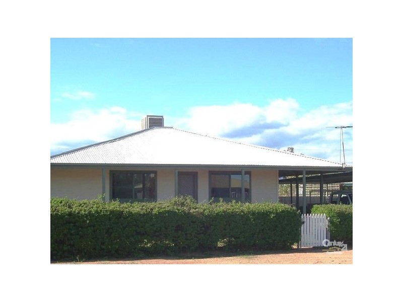 40 JOHNSON AVENUE, Stirling North SA 5710