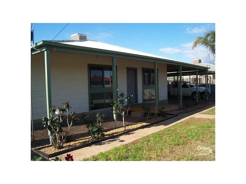 40 JOHNSON AVENUE, Stirling North SA 5710