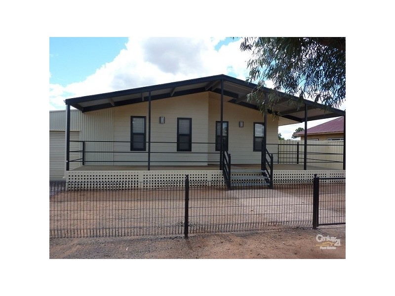 11 WILLOUGHBY STREET, Stirling North SA 5710