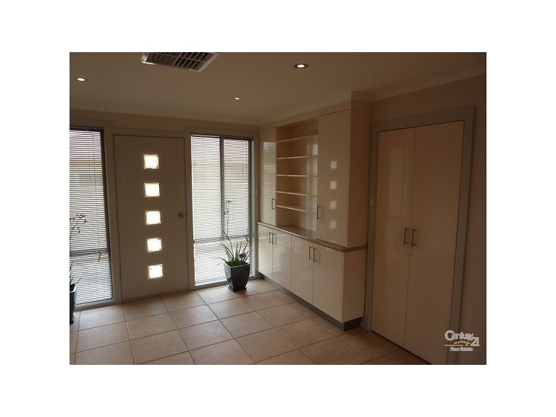 11 WILLOUGHBY STREET, Stirling North SA 5710