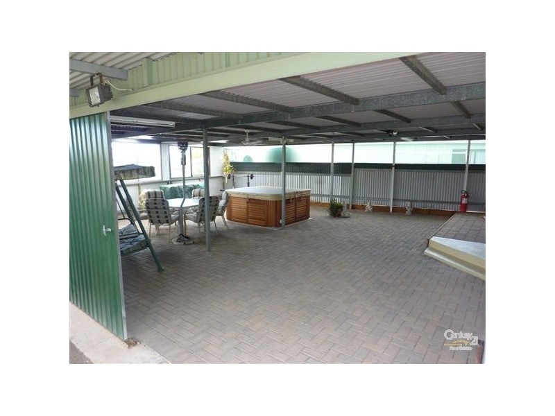 19 MAIN STREET, Miranda SA 5700
