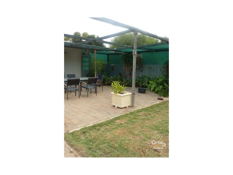 2 SMOKER STREET, Stirling North SA 5710