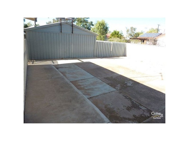 2 SMOKER STREET, Stirling North SA 5710