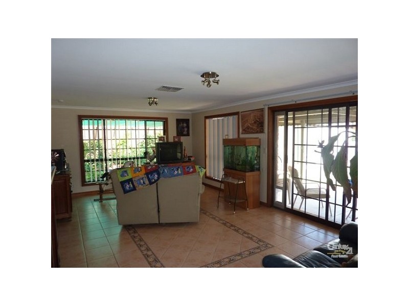 16 WILLOUGHBY STREET, Stirling North SA 5710
