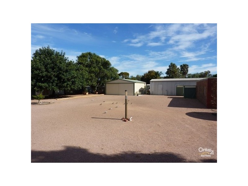 16 WILLOUGHBY STREET, Stirling North SA 5710
