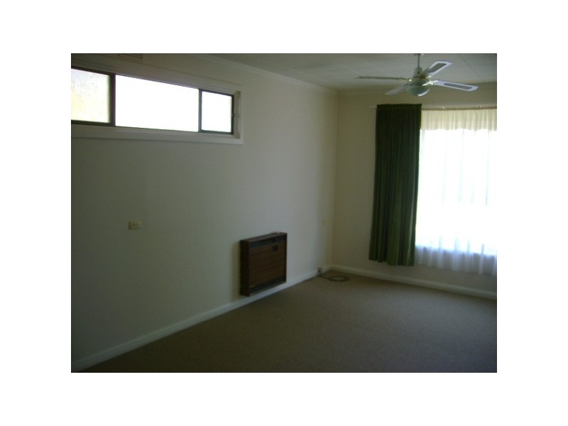 1 Fifth Street, Napperby SA 5540