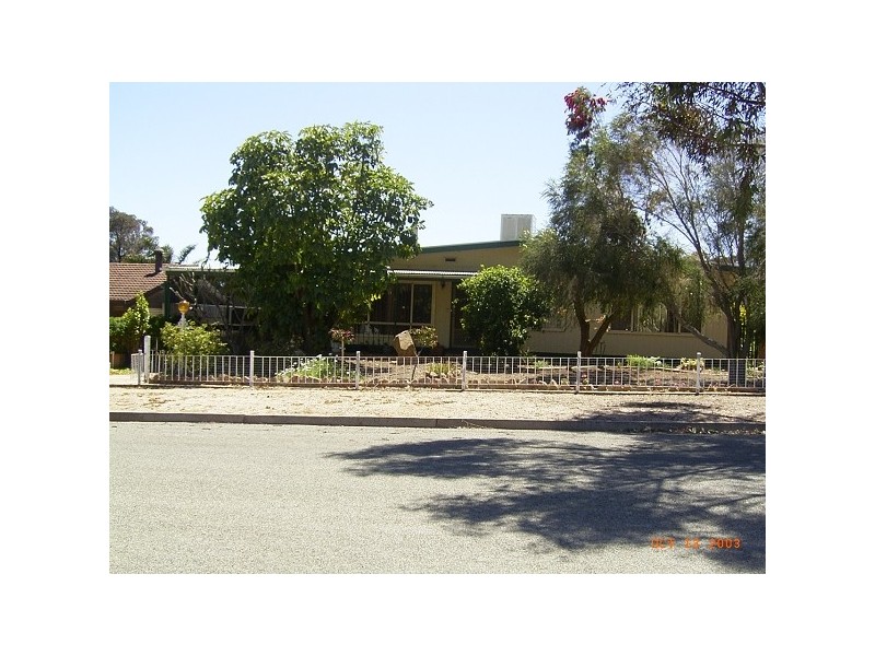 32 First Street, Napperby SA 5540