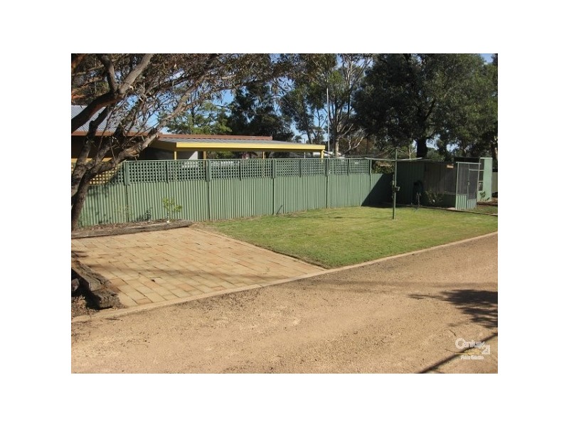 38 First Street, Napperby SA 5540