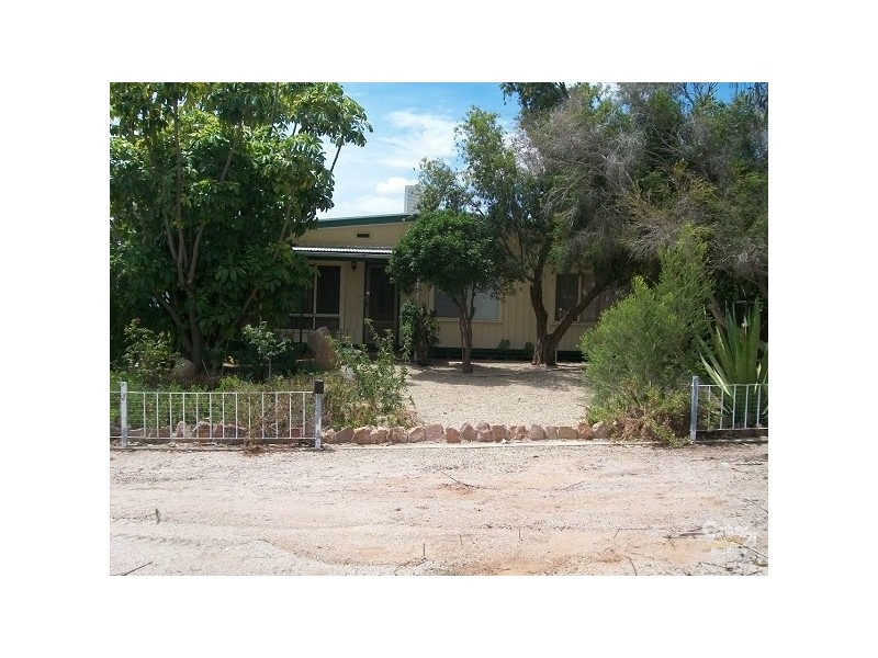 32 First Street, Napperby SA 5540