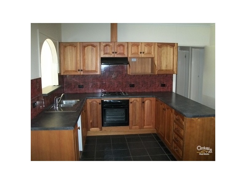 32 First Street, Napperby SA 5540