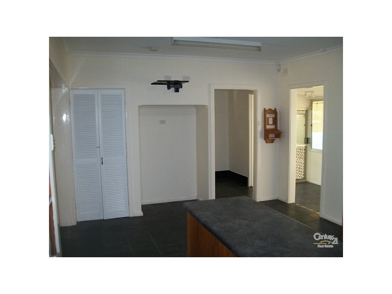 32 First Street, Napperby SA 5540