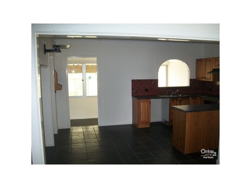 32 First Street, Napperby SA 5540