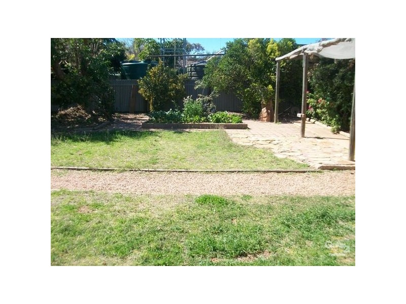 32 First Street, Napperby SA 5540