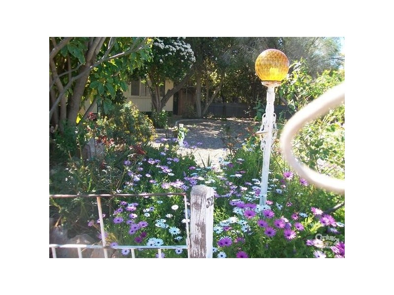 32 First Street, Napperby SA 5540