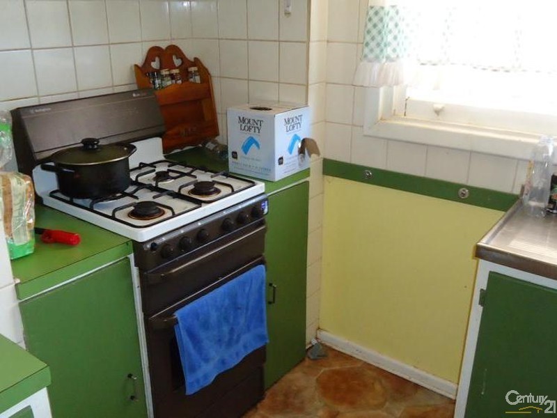 7 Meadow Crescent, Port Pirie SA 5540