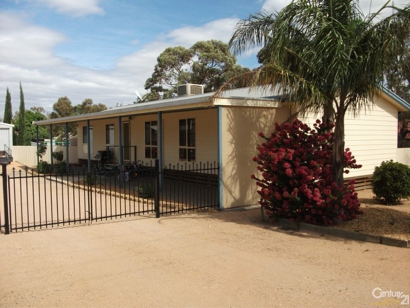 17 First Street, Napperby SA 5540