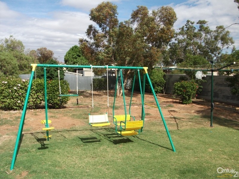 17 First Street, Napperby SA 5540