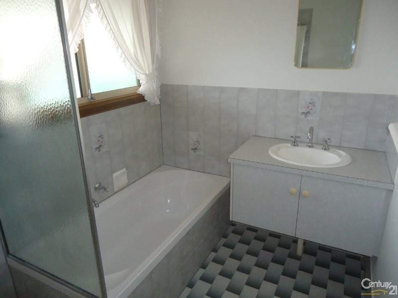 34 Bain Avenue, Napperby SA 5540