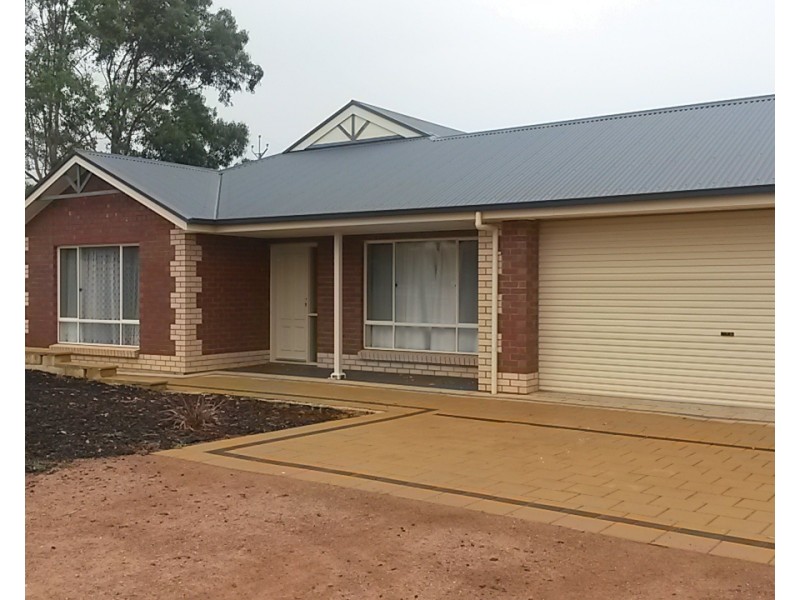 23  Third Street, Napperby SA 5540