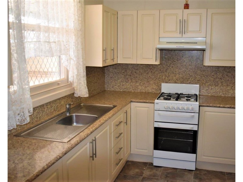 11 Osborne Street, Port Pirie SA 5540