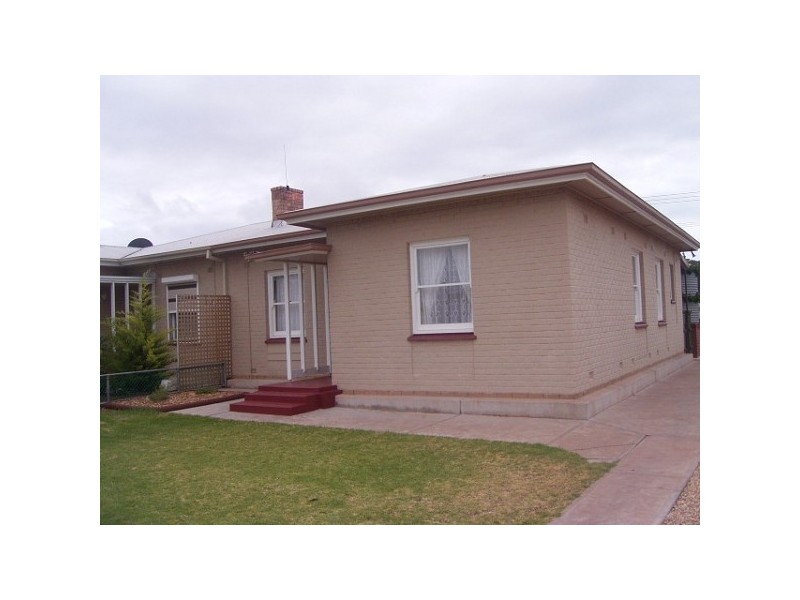 18 Searle Street, Whyalla Norrie SA 5608
