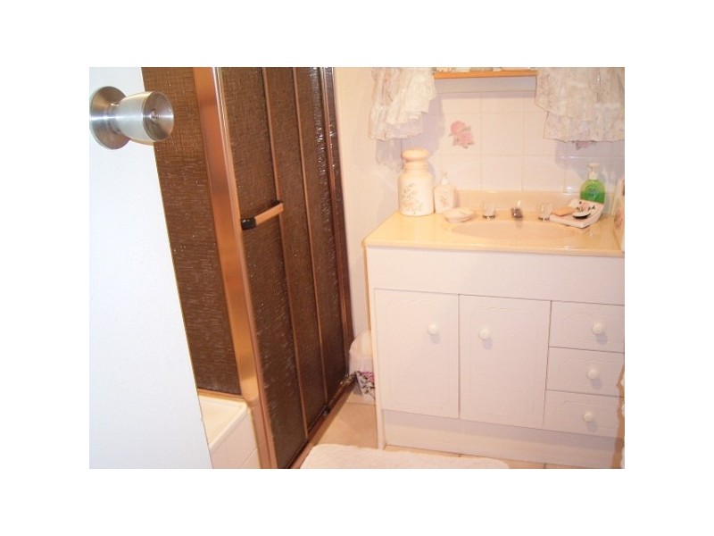 8 Wainwright Street, Whyalla Stuart SA 5608