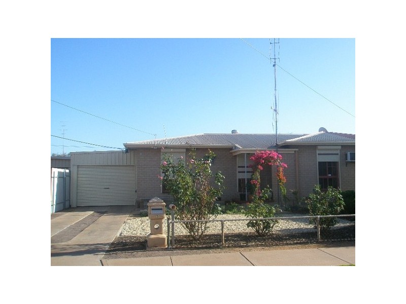 3 Moores Street, Whyalla Stuart SA 5608