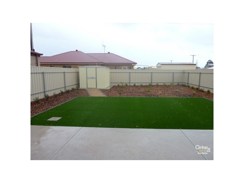 8 Henderson Street, Whyalla Norrie SA 5608