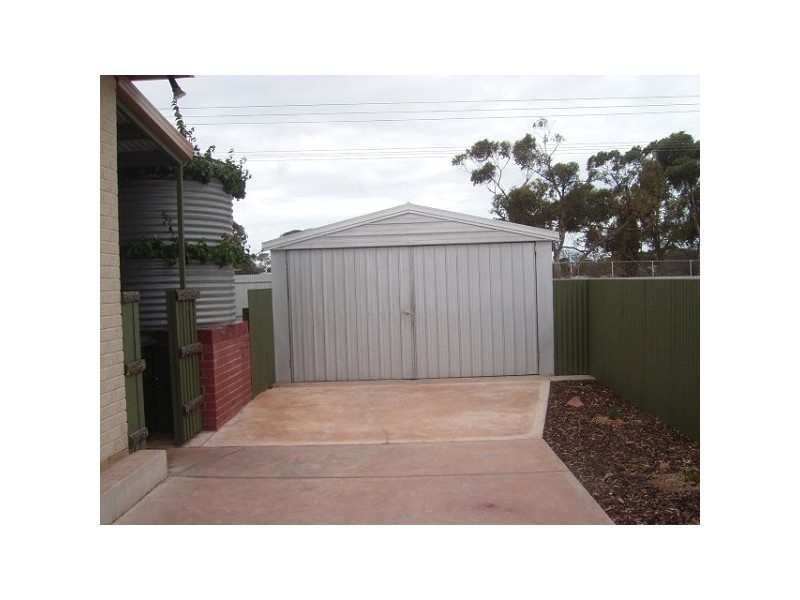 18 Searle Street, Whyalla Norrie SA 5608