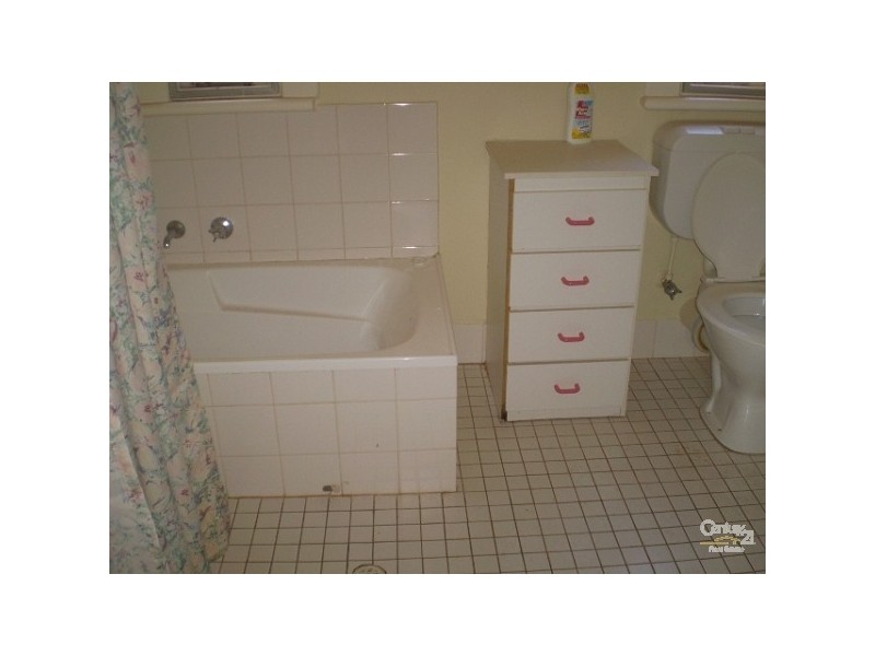 66 Dickenson Street, Iron Knob SA 5601