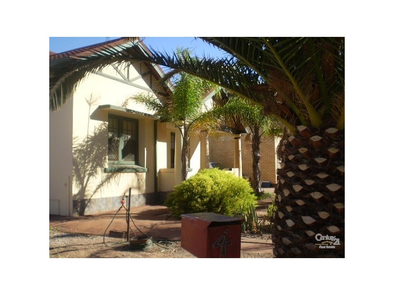 4 Broadbent Tce, Whyalla SA 5600