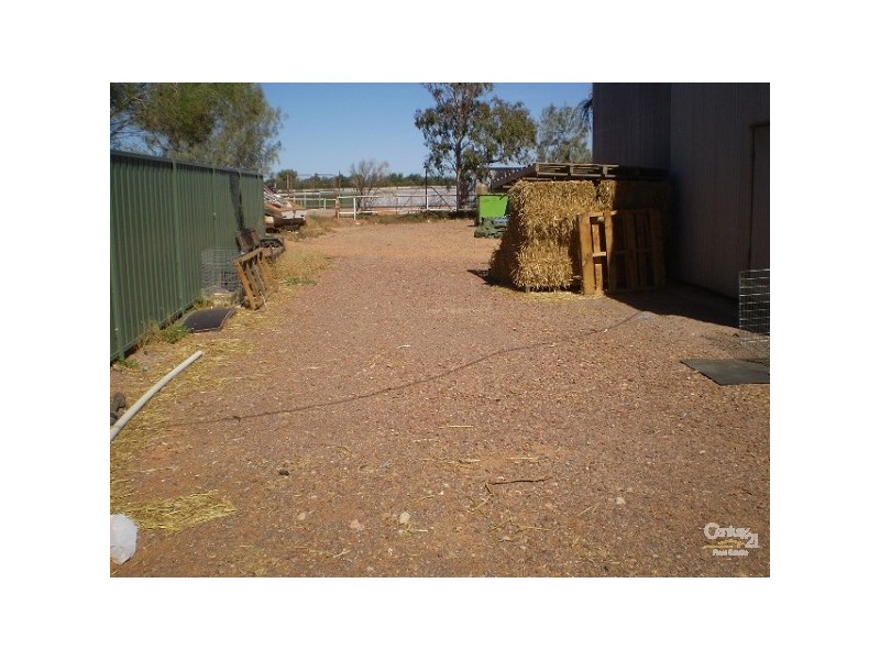 374 Mullaquana Road, Whyalla SA 5600