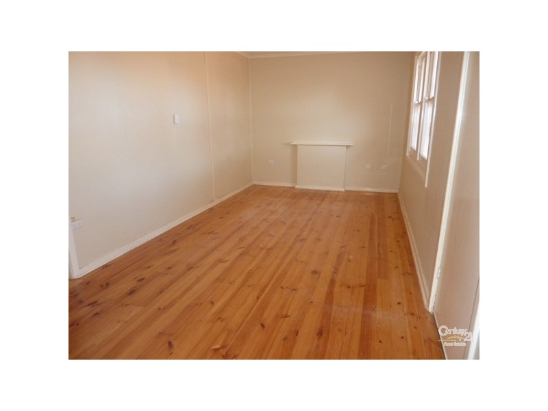 8 Dunsford Street, Whyalla SA 5600