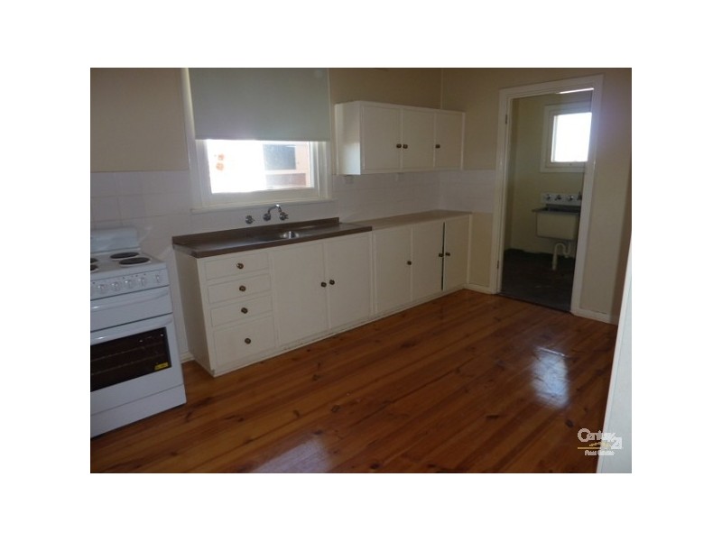 8 Dunsford Street, Whyalla SA 5600