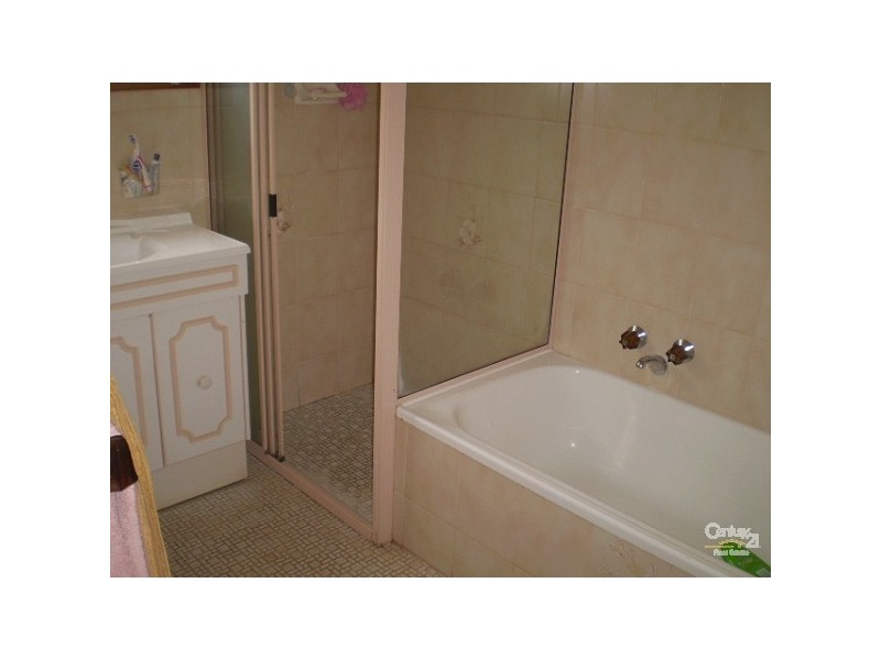 18 Menard Street, Whyalla SA 5600