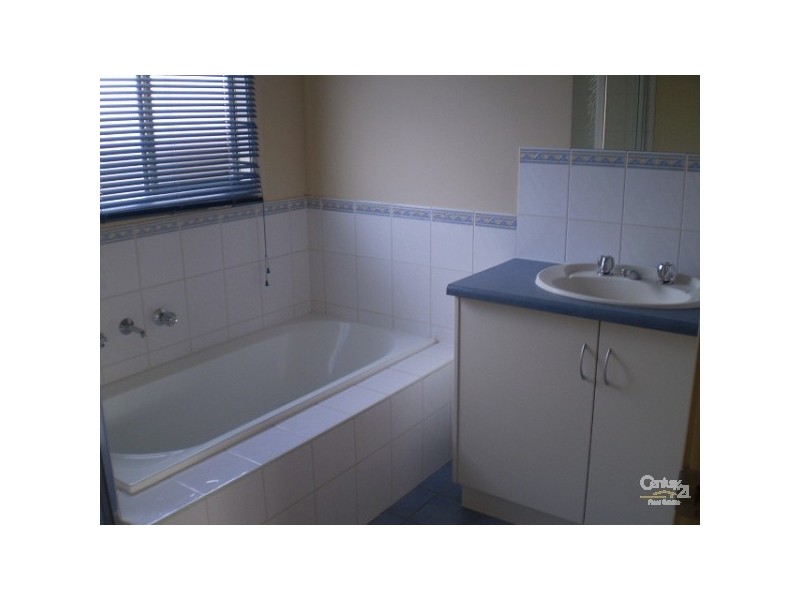 3/24 Eucalypt Street, Whyalla Stuart SA 5608