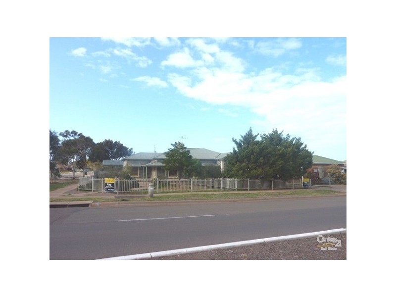 102-104 Playford Avenue, Whyalla SA 5600