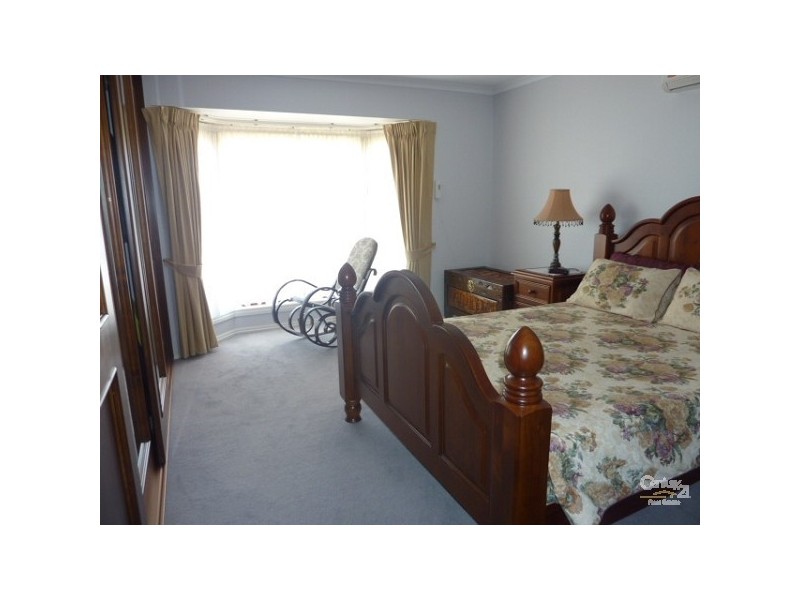 8 Lockwood Crescent, Whyalla SA 5600