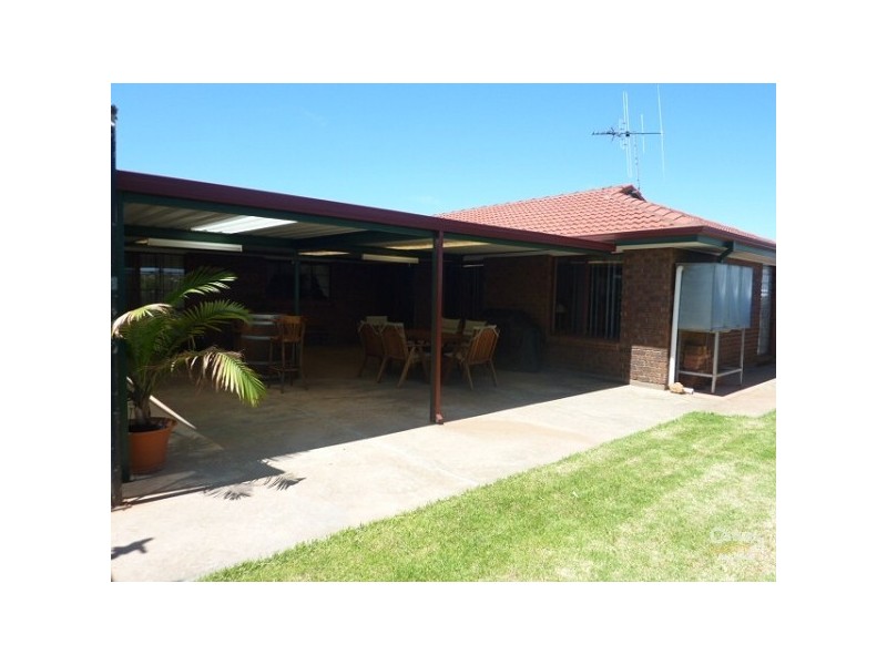 8 Lockwood Crescent, Whyalla SA 5600
