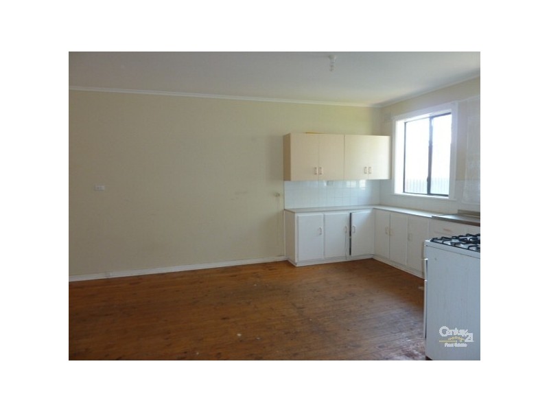 10 Hawke Street, Whyalla SA 5600