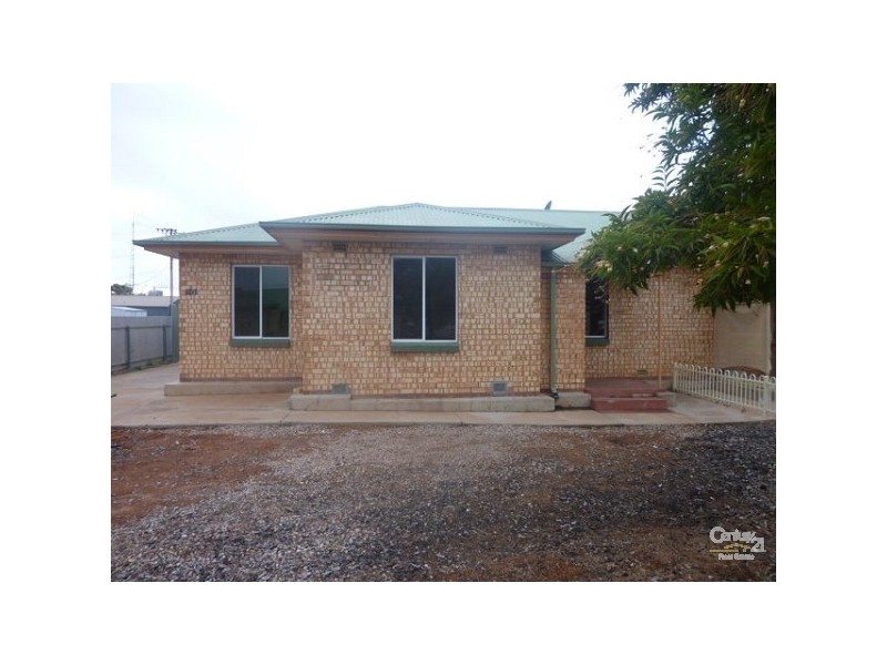 10 Wade Street, Whyalla SA 5600