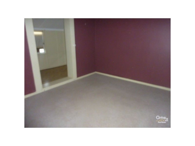 10 Wade Street, Whyalla SA 5600