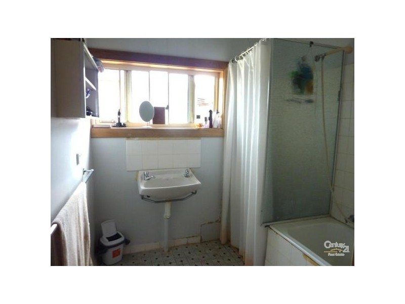 11 McIntosh Street, Whyalla SA 5600