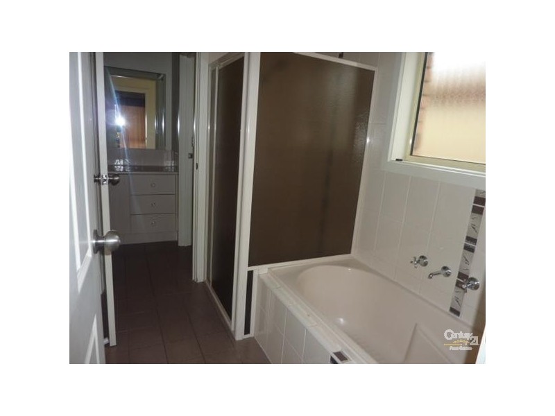 24 Searle Street, Whyalla Norrie SA 5608