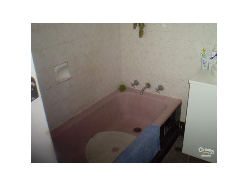 73 Nicolson Avenue, Whyalla SA 5600